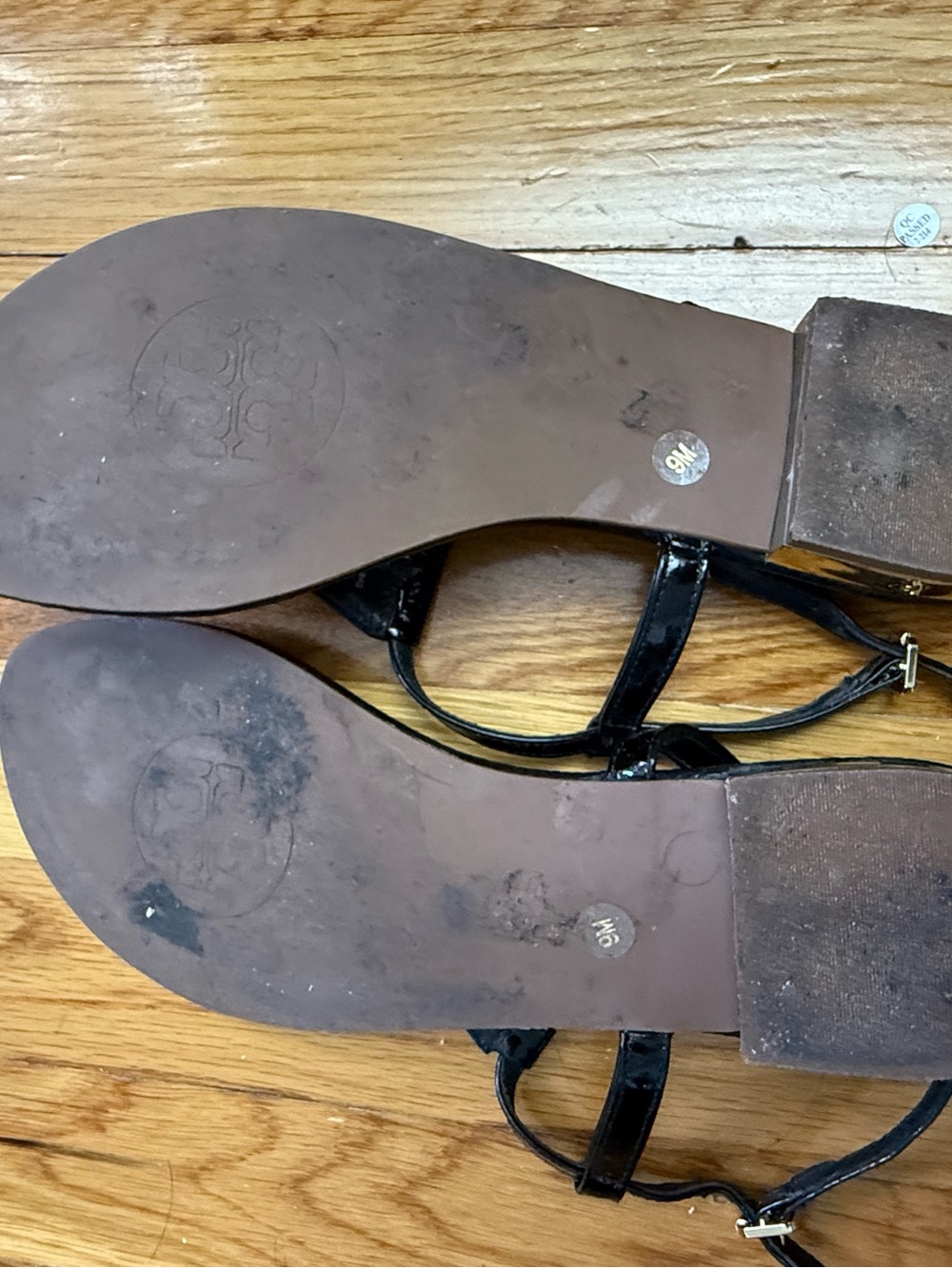 Tory Burch Black Patent Leather T-Strap Sandals with Gold Logo - Picture 4 of 5